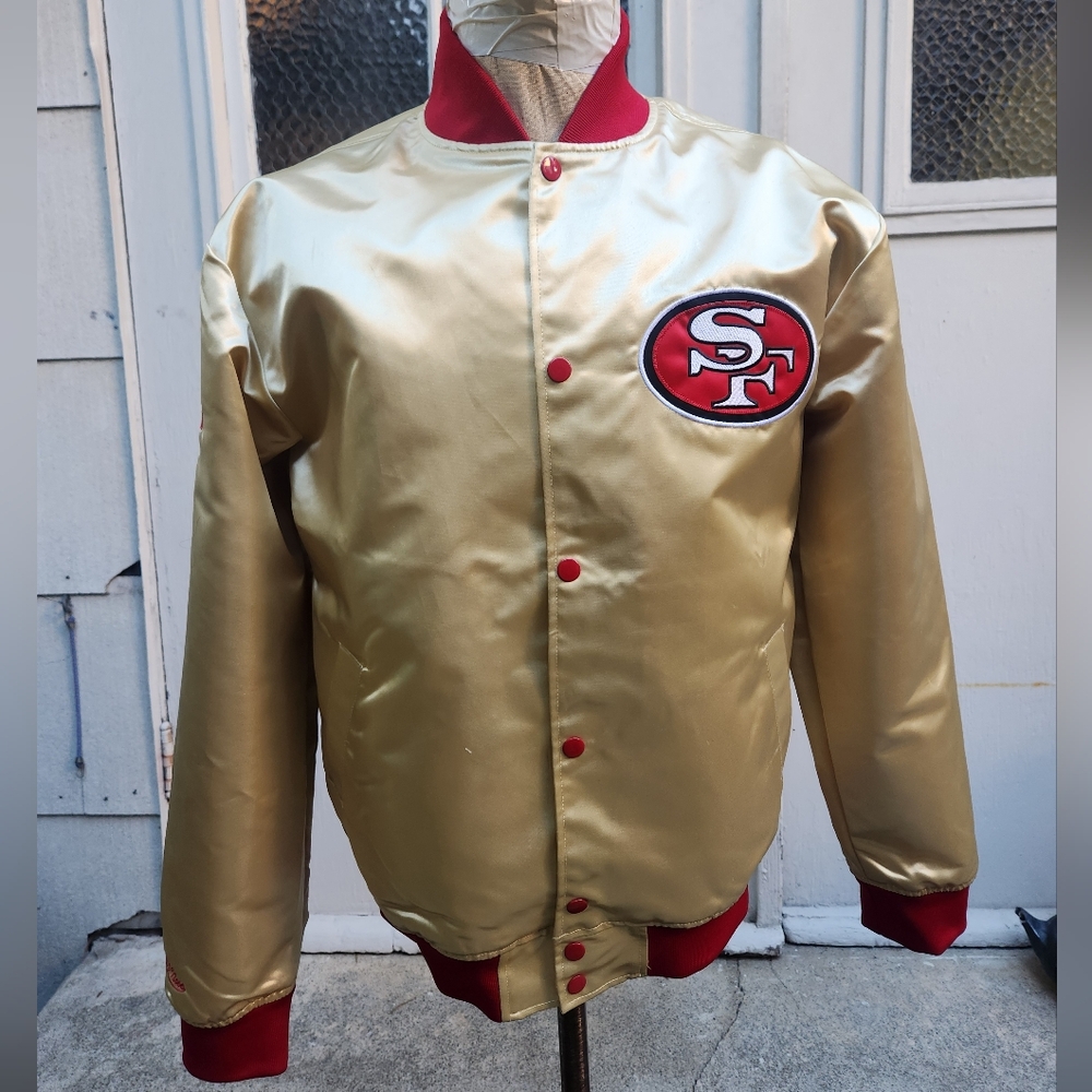 NWOT Gold Satin 49ers Jacket by Mitchell & Ness - Size M